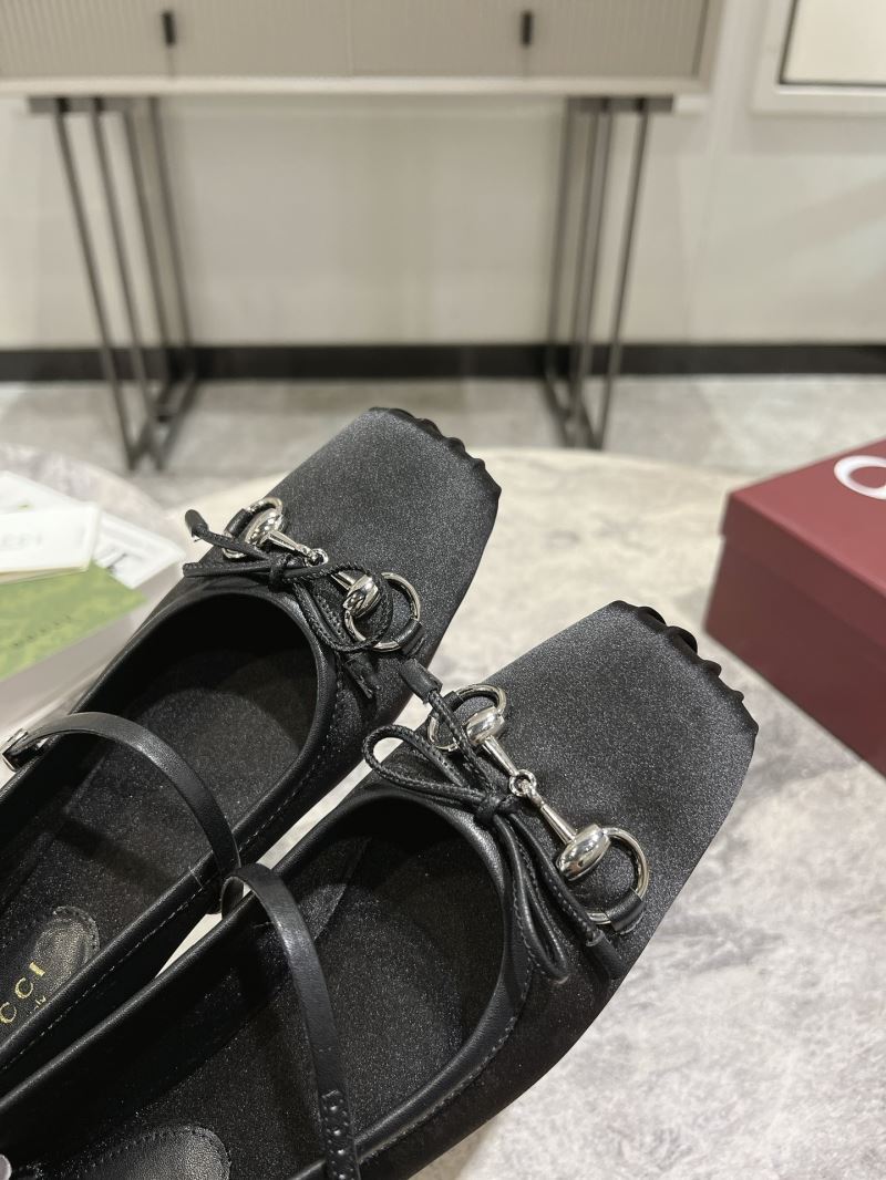 Gucci Low Shoes